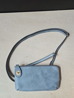 Jen & Co. KENDALL Vegan Wristlet Crossbody Clutch with Turn-Lock Accent